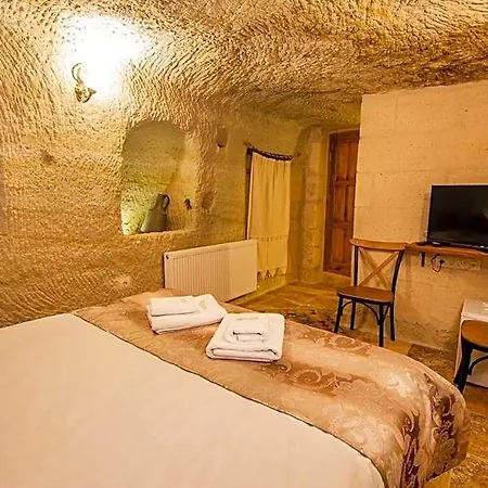 Kayadibi Cave 3* أوروغوبْ