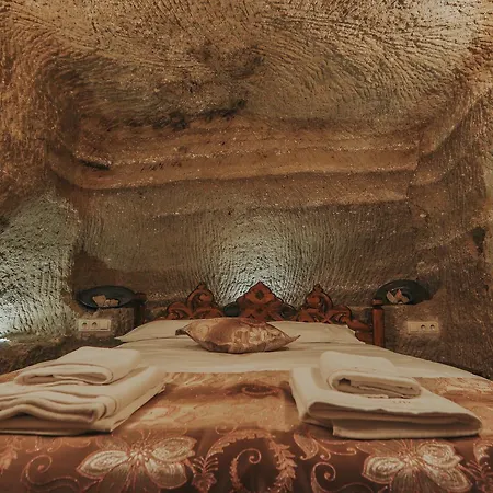 Kayadibi Cave ホテル ウルギュップ